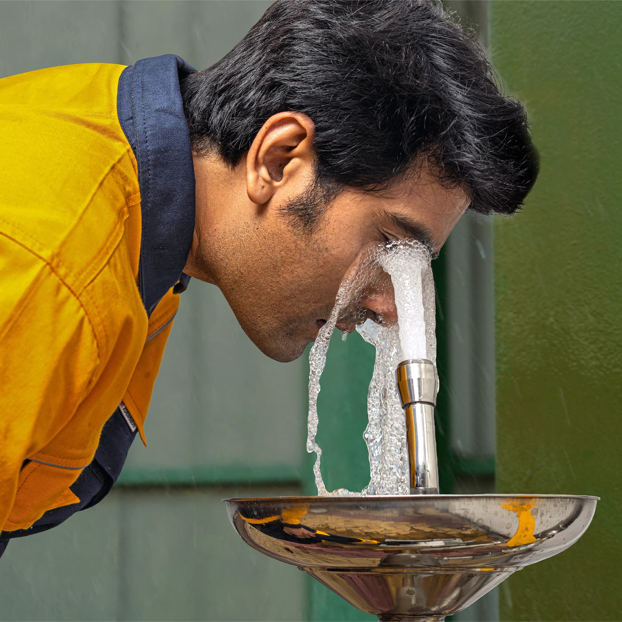 4220 SS Emergency Eye/ Face Wash - image 2